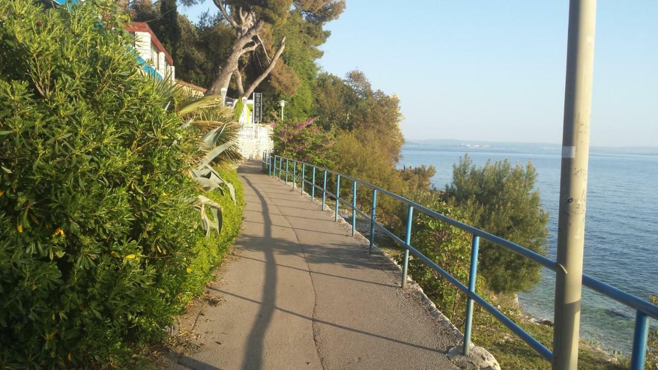 Apartman Pelcic,With Wifi And Free Parking Kostrena Exterior photo